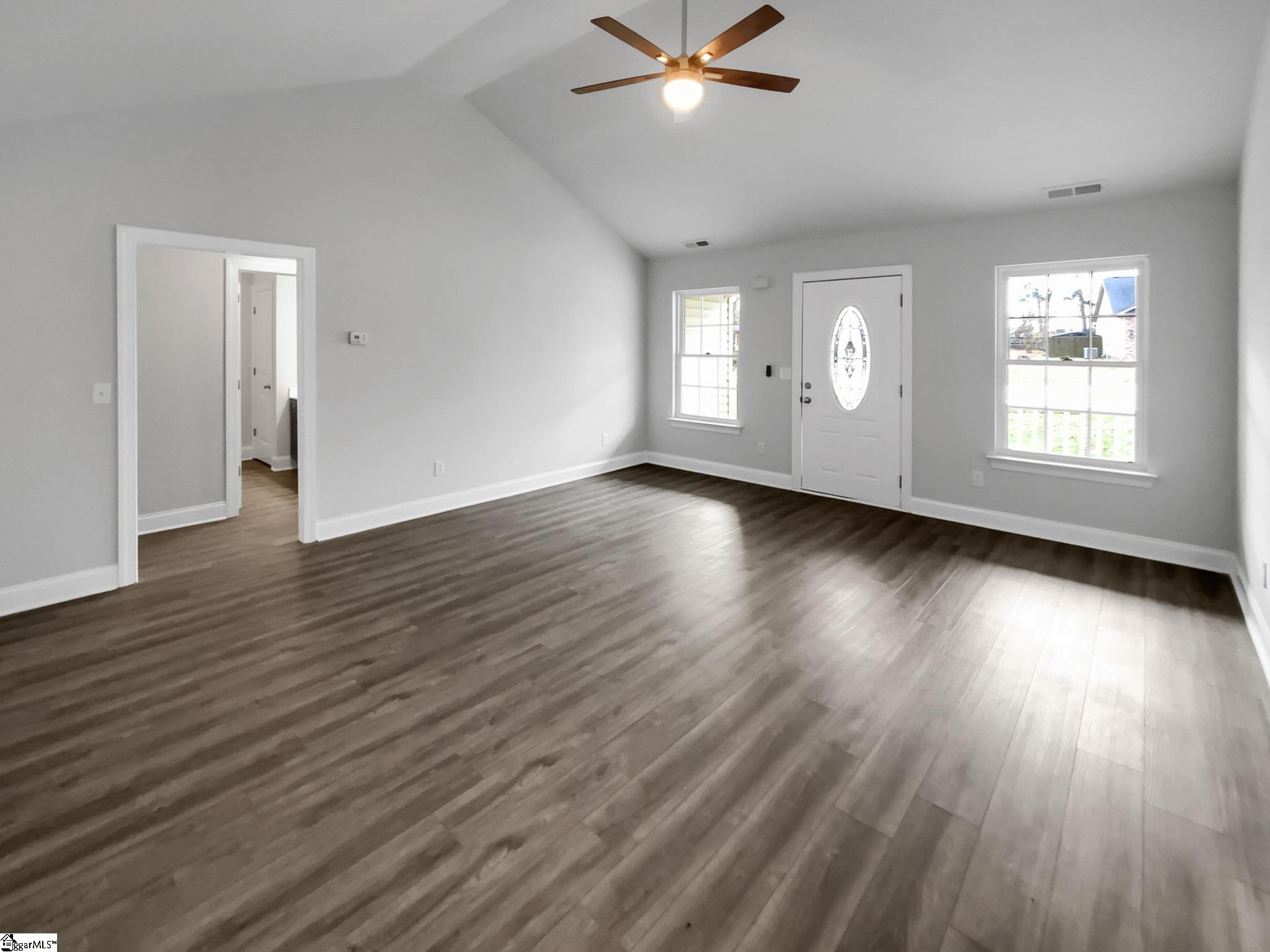 2407 East Lee Road Taylors, SC 29687 - Photo 20 of 28