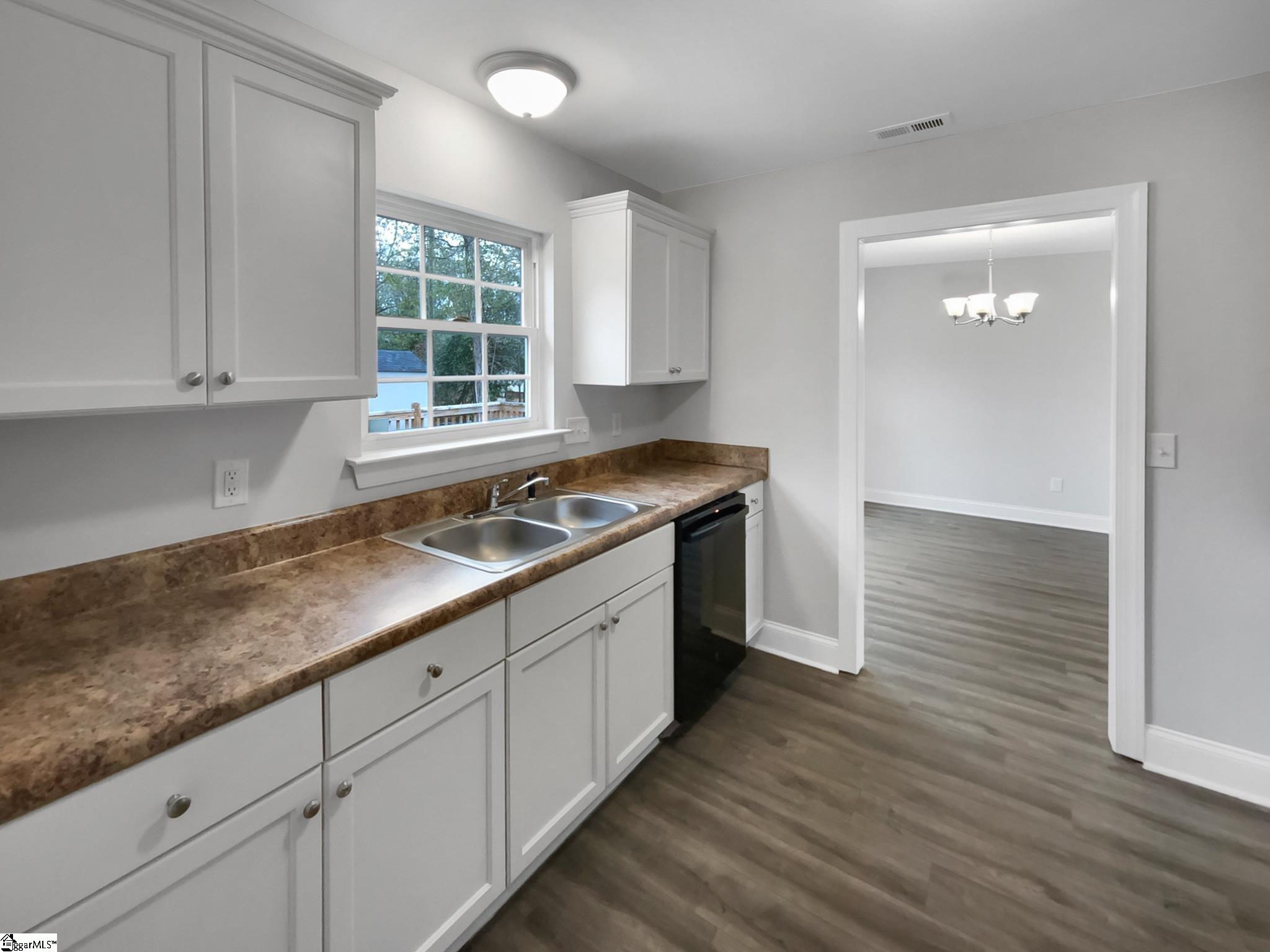 2407 East Lee Road Taylors, SC 29687 - Photo 24 of 28