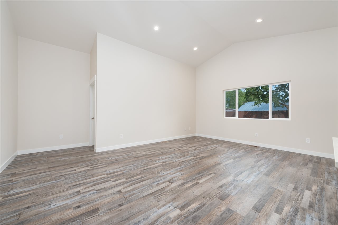 502 Ella Road Spokane Valley, WA 99212 - Photo 8 of 20 Gallery Image 8