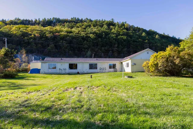 $863,000 | 1675 Highway 5, Fairlee, VT 05045