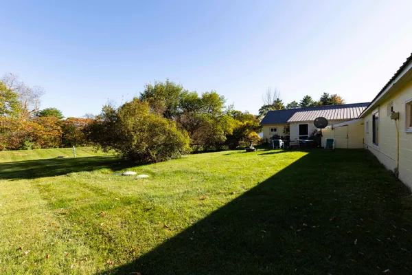 $863,000 | 1675 Highway 5, Fairlee, VT 05045