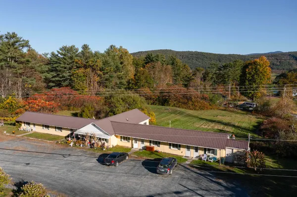$863,000 | 1675 Highway 5, Fairlee, VT 05045