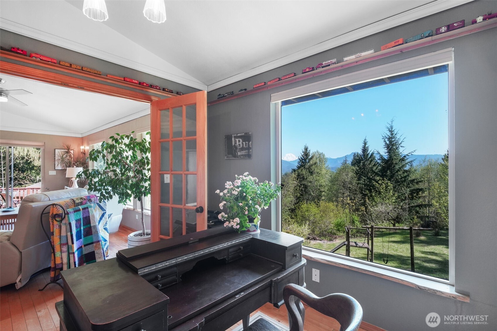 289 Long And Winding Road Randle, WA 98377 - Photo 16 of 40 a room with furniture and a window