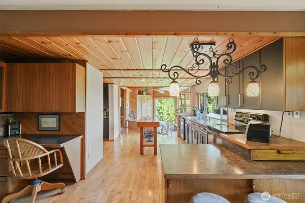 $995,000 | 289 Long And Winding Road, Randle, WA 98377