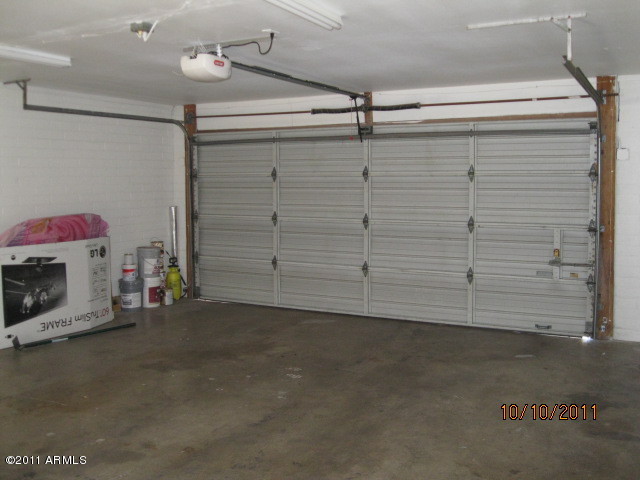 3646 West Bloomfield Road Phoenix, AZ 85029 - Photo 23 of 25 Garage
