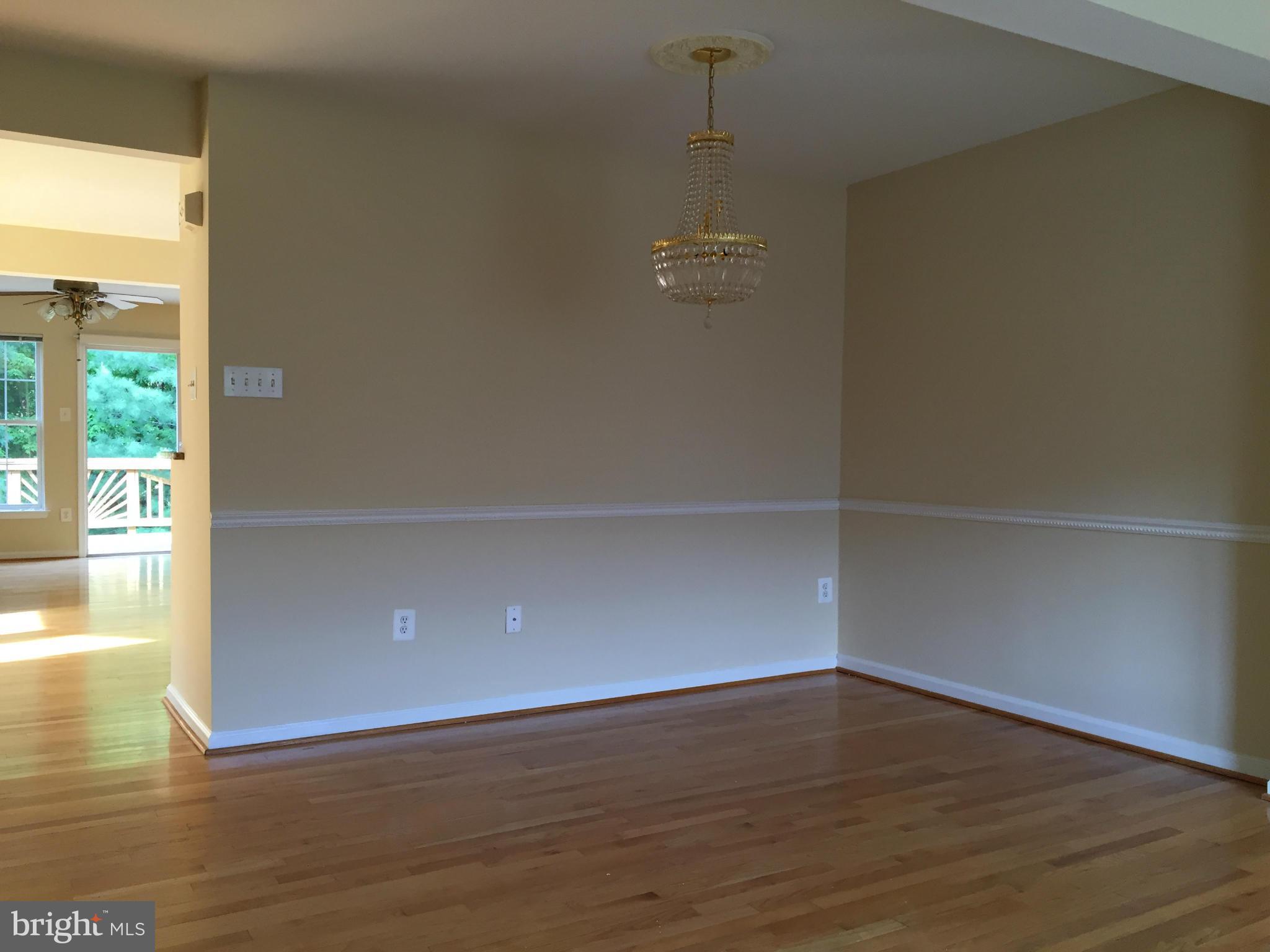 10421 Heathside Way Potomac, MD 20854 - Photo 14 of 22 Dining Room