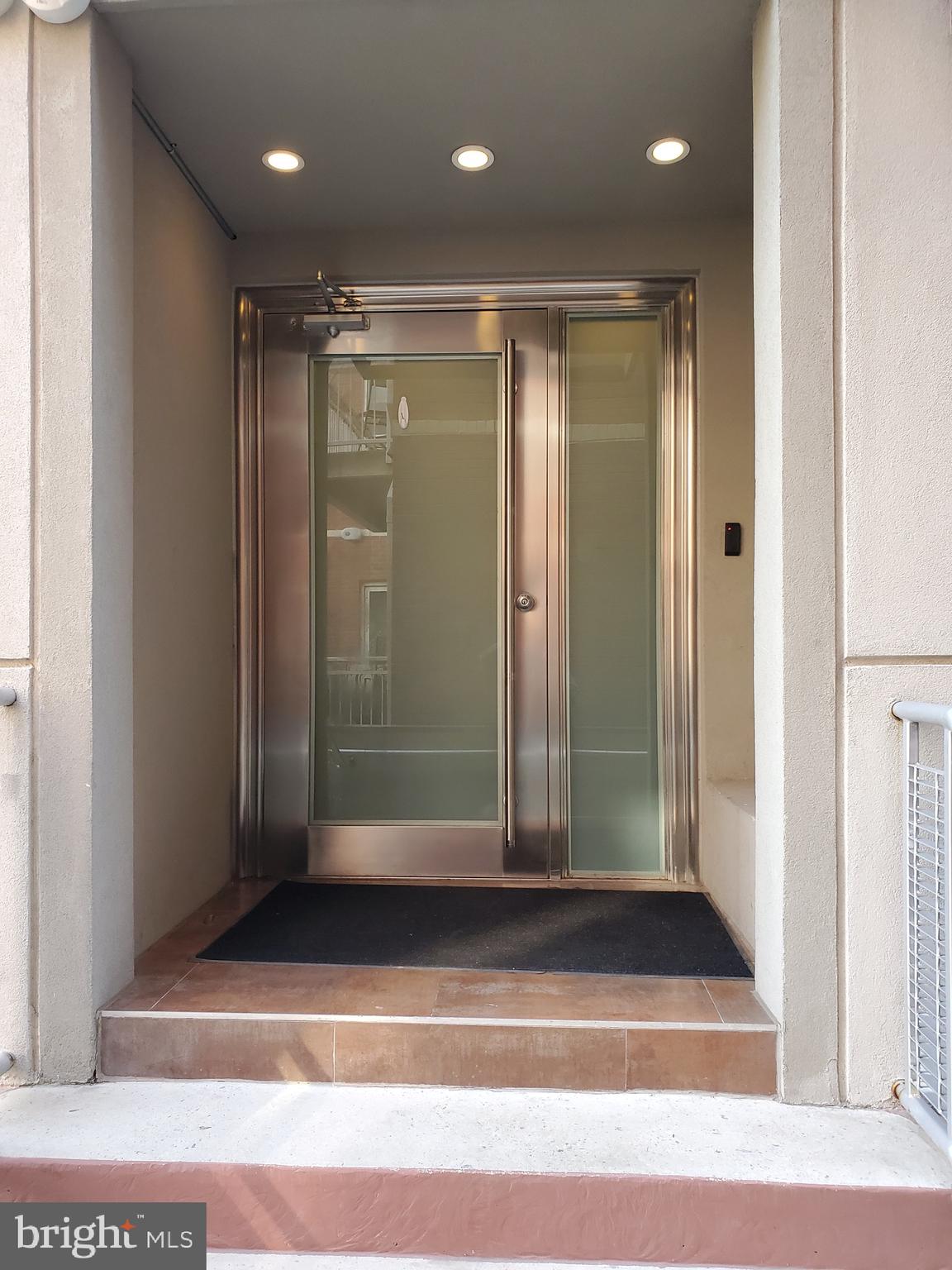 1466 Harvard Street Northwest, Unit PH3 Washington, DC 20009 - Photo 6 of 26 Entry door