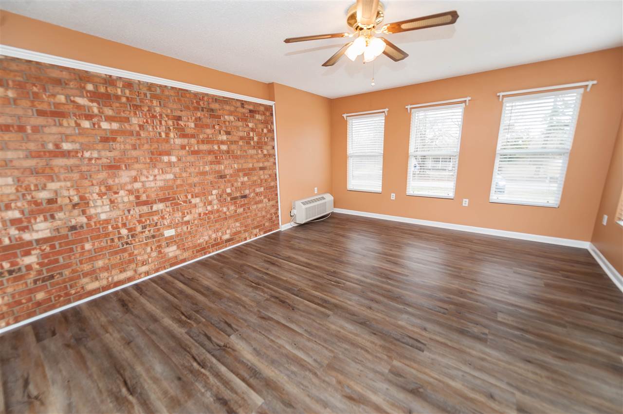 334 Thompson Road Chesnee, SC 29323 - Photo 12 of 35