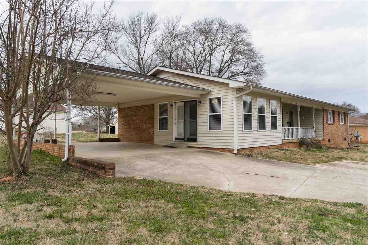 334 Thompson Road Chesnee, SC 29323 - Photo 2 of 35