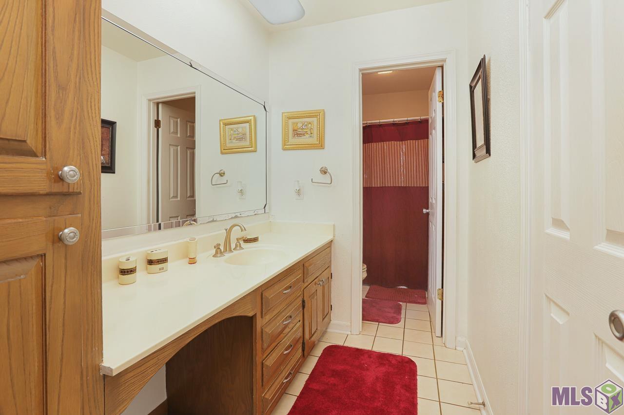 2128 Elkwood Drive Baton Rouge, LA 70816 - Photo 14 of 17