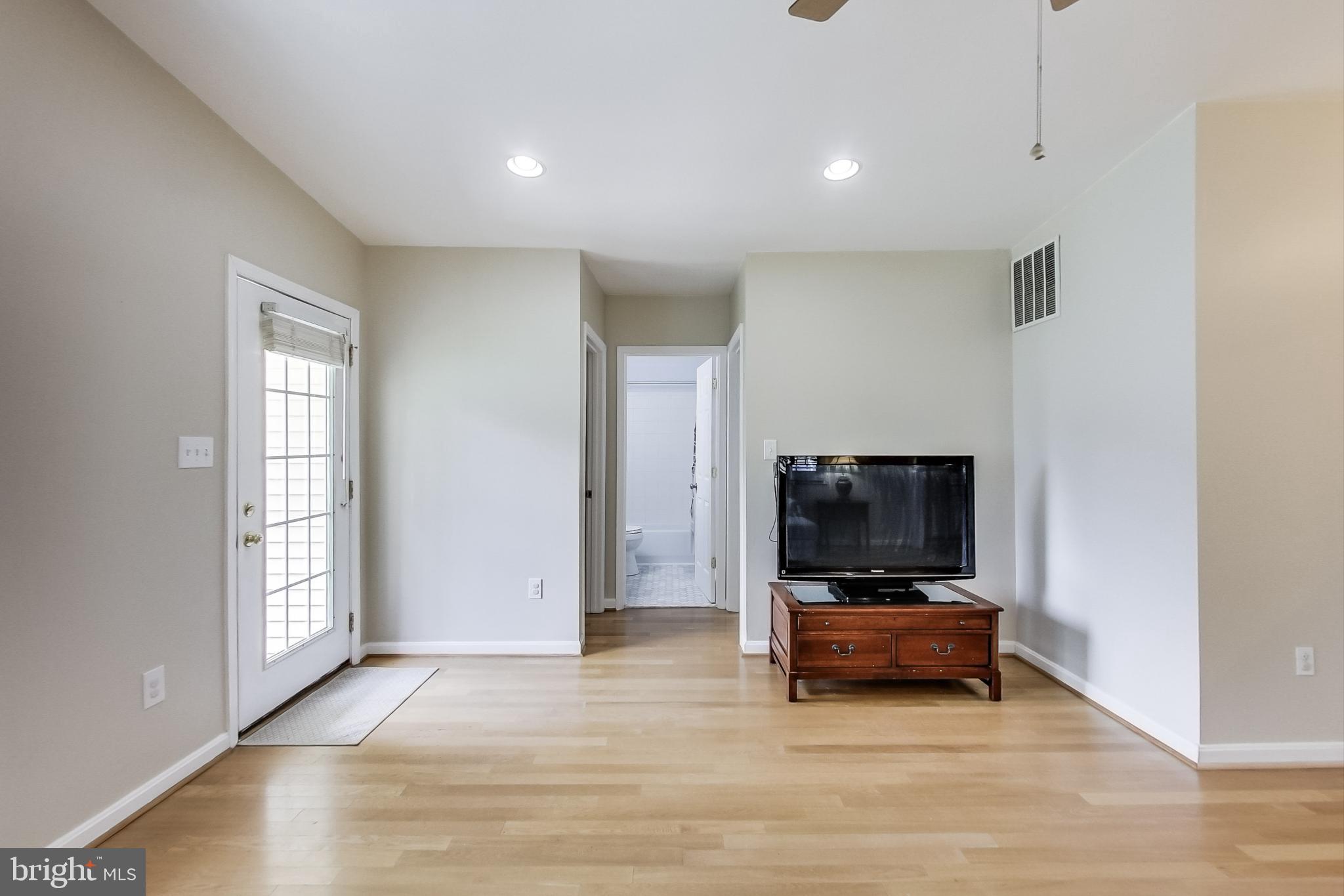 4515 Cub Run Road Chantilly, VA 20151 - Photo 16 of 58
