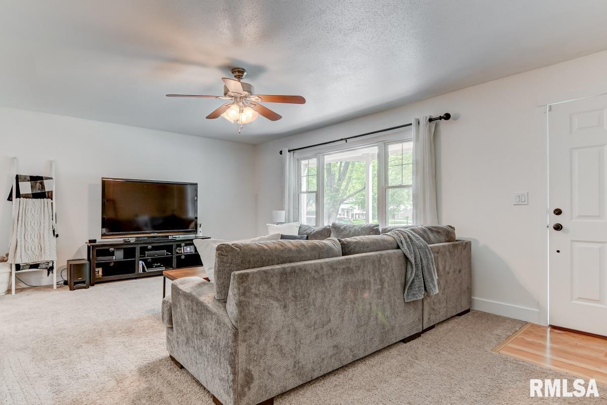 55 Drawbridge Road Springfield, IL 62704 - Photo 4 of 34 Gallery Image 4