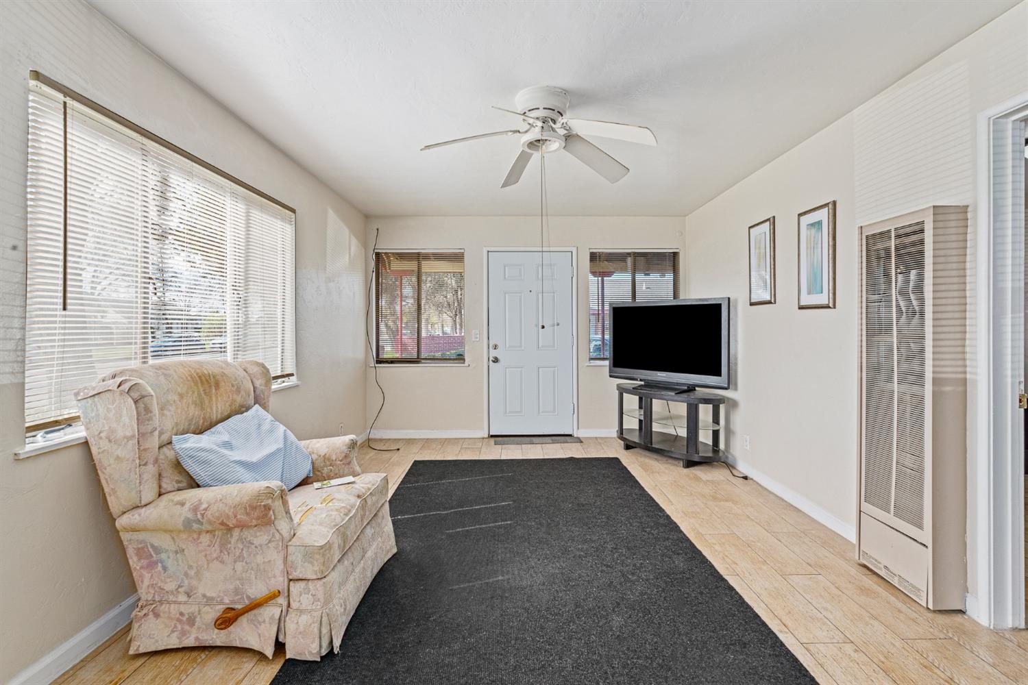 127 West 18th Street Merced, CA 95340 - Photo 12 of 86