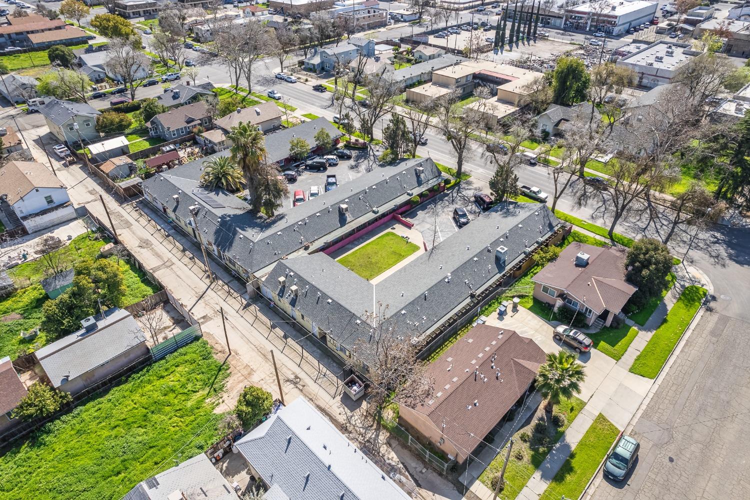 127 West 18th Street Merced, CA 95340 - Photo 56 of 86