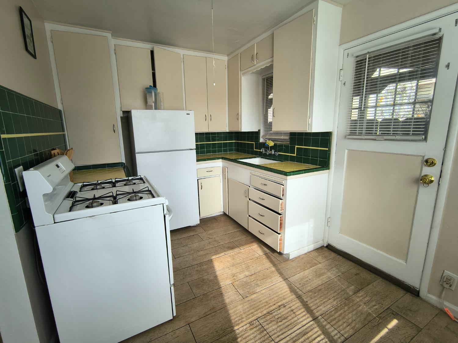 127 West 18th Street Merced, CA 95340 - Photo 60 of 86