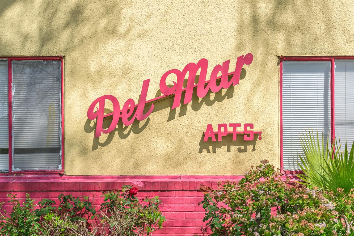 127 West 18th Street Merced, CA 95340 - Photo 8 of 86