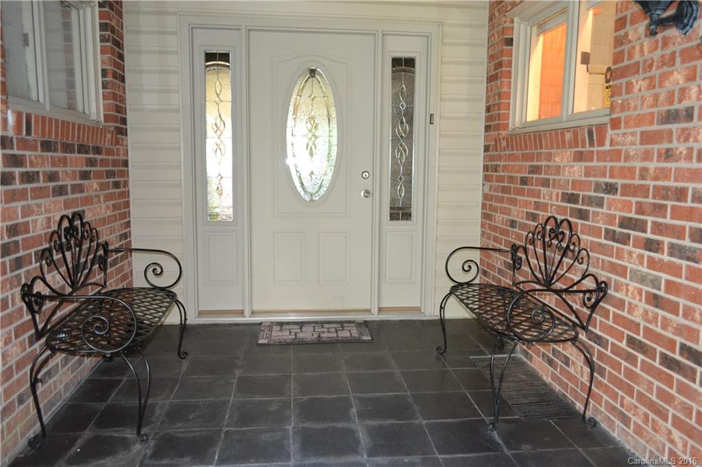 22 Morgan Road Hendersonville, NC 28739 - Photo 5 of 24 Gallery Image 5