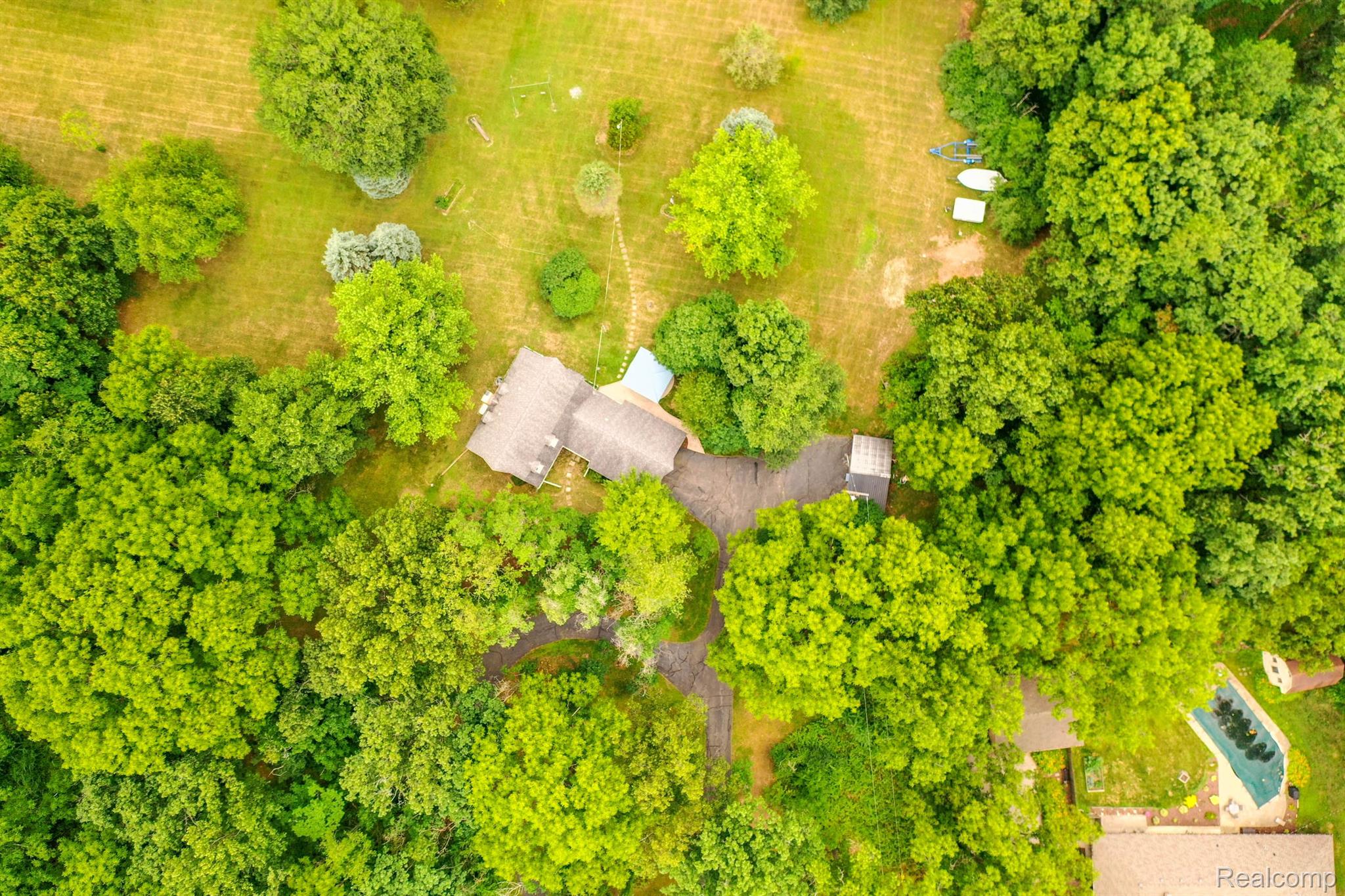 12460 White Lake Road Fenton, MI 48430 - Photo 51 of 55 Gallery Image 51