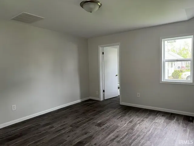 $950 | 818 East Main Street, Portland, IN 47371