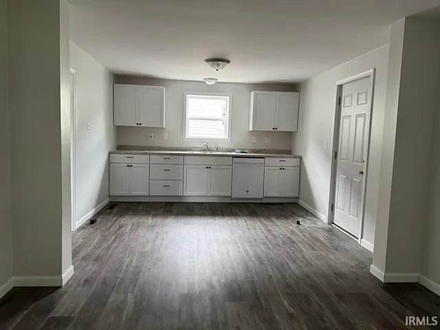 $950 | 818 East Main Street, Portland, IN 47371