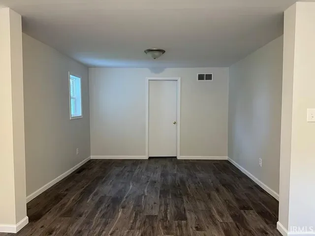 $950 | 818 East Main Street, Portland, IN 47371