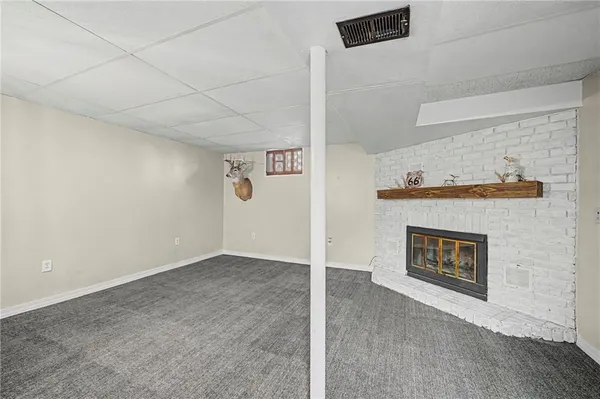 $257,000 | 325 Matthews Lane, Gower, MO 64454