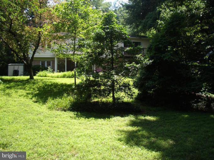 11306 Myrtle Lane Reston, VA 20191 - Photo 11 of 11 Back yard