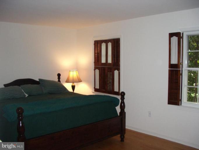 11306 Myrtle Lane Reston, VA 20191 - Photo 3 of 11 Master Bedroom