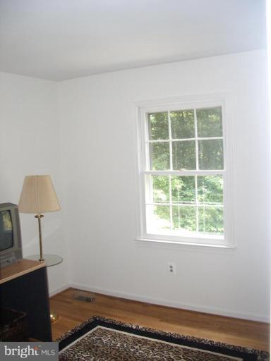 11306 Myrtle Lane Reston, VA 20191 - Photo 10 of 11 Bedroom #3
