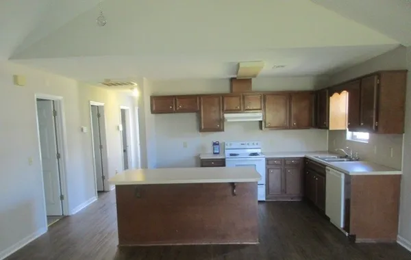 $1,050 | 331 Mill Pond Drive, Phenix City, AL 36870