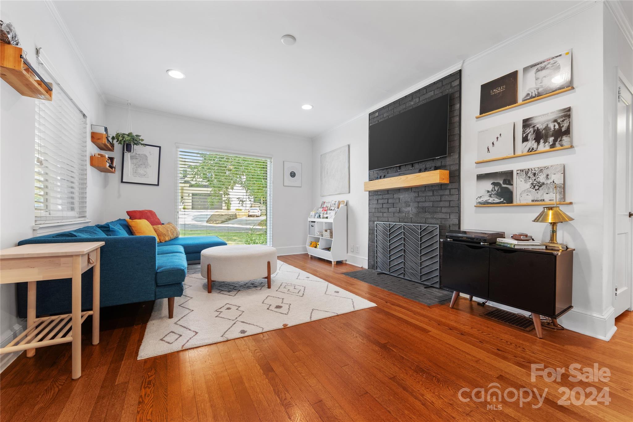 5000 Valley Stream Road Charlotte, NC 28209 - Photo 8 of 34 Gallery Image 8