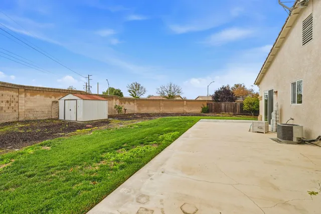 $379,000 | 3013 La Vina Circle, Los Banos, CA 93635