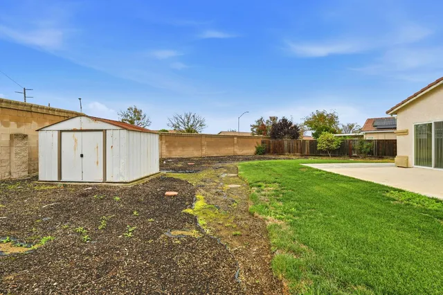 $379,000 | 3013 La Vina Circle, Los Banos, CA 93635