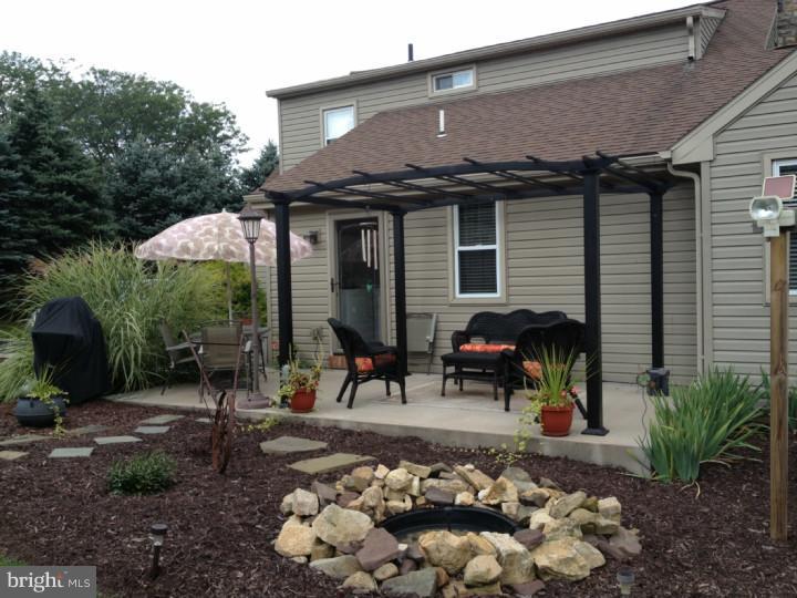 221 Gibraltar Road Reading, PA 19606 - Photo 4 of 21 Patio