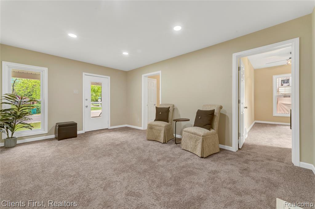 6360 Denton Road Belleville, MI 48111 - Photo 9 of 41