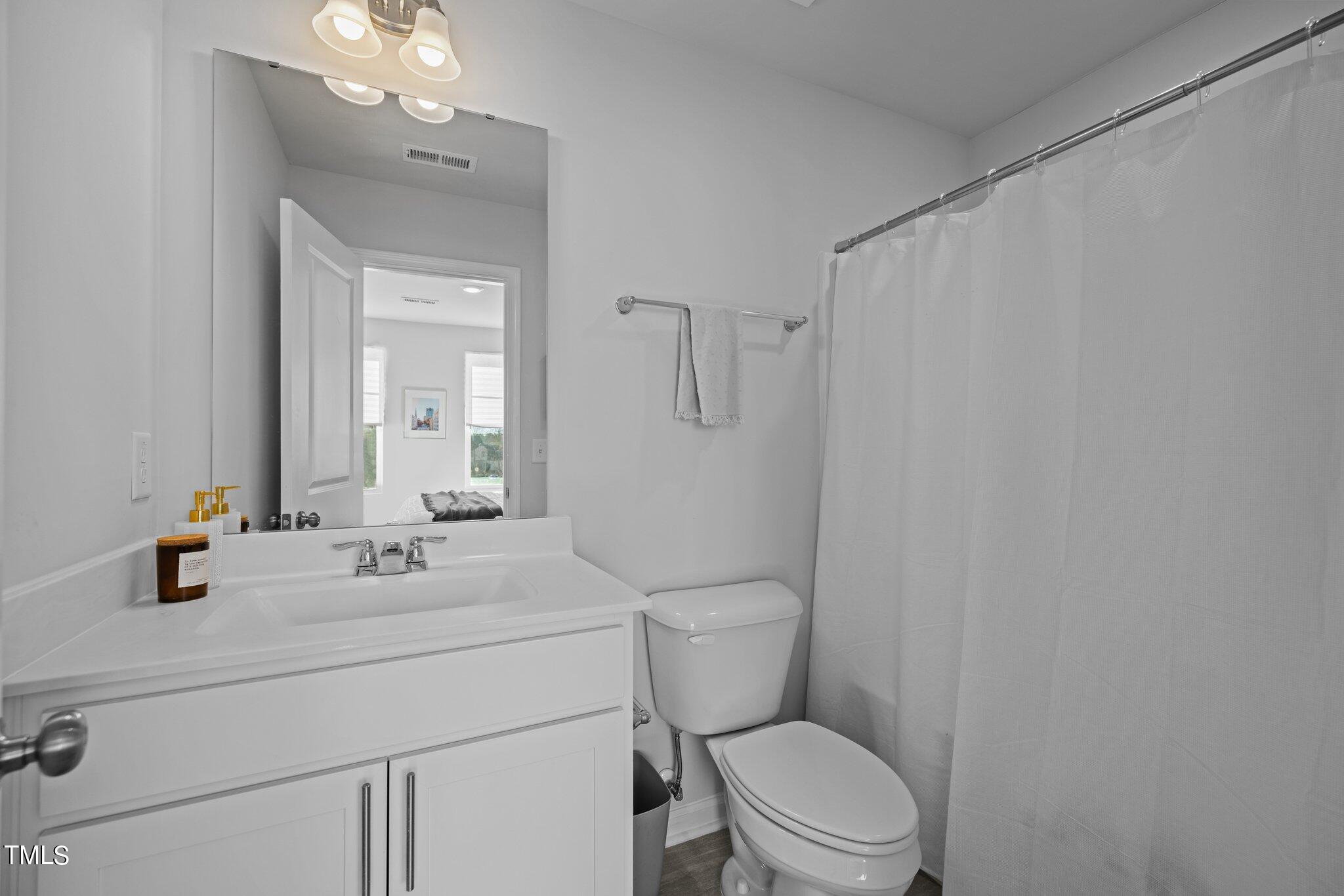2550 Laurel Valley Way Raleigh, NC 27604 - Photo 34 of 45 28-web-or-mls-5Z8A1501