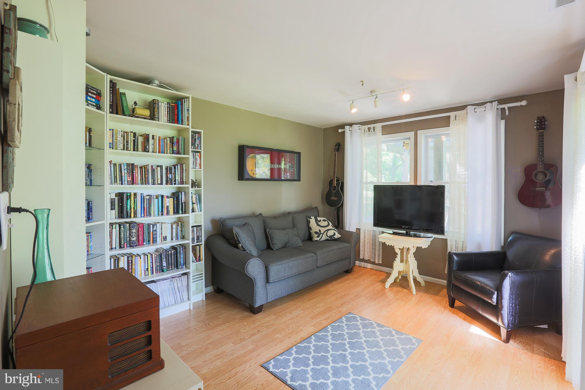 1527 Galena Road Baltimore, MD 21221 - Photo 14 of 30 Family Room