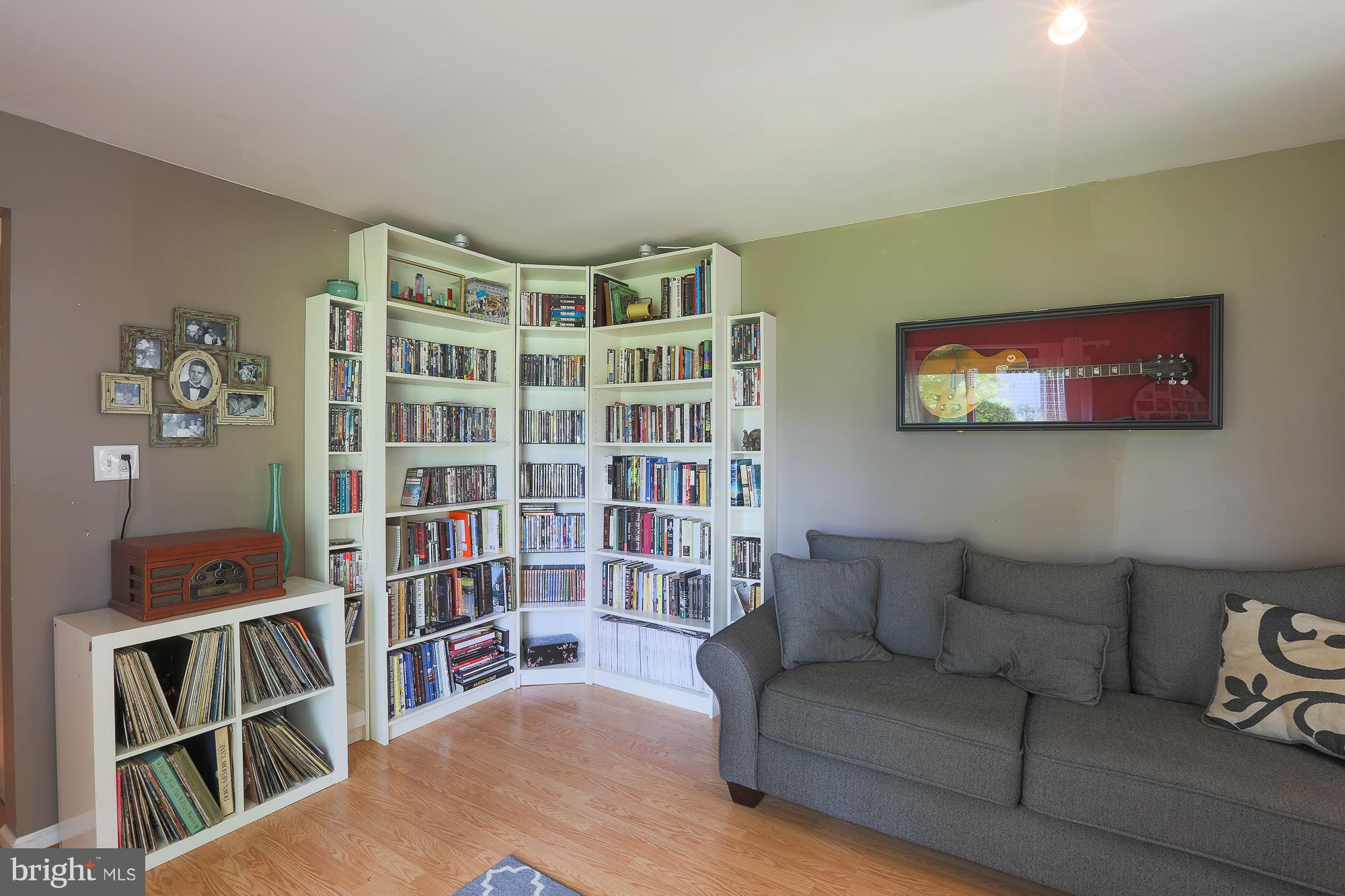 1527 Galena Road Baltimore, MD 21221 - Photo 15 of 30 Family Room