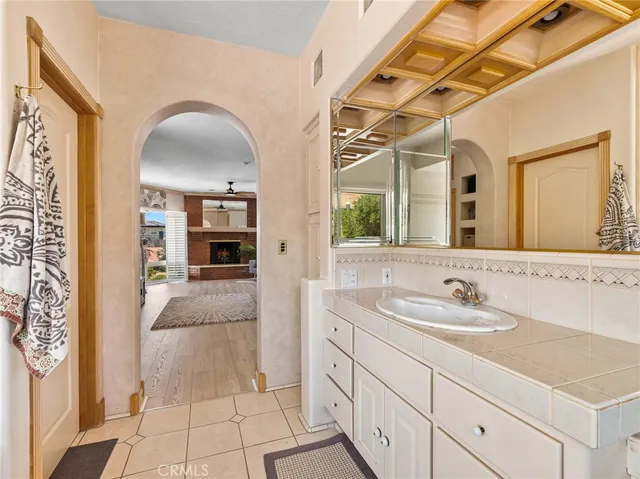 $1,195,000 | 17970 Vista Point Drive, Victorville, CA 92395