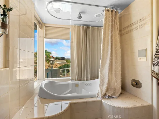 $1,195,000 | 17970 Vista Point Drive, Victorville, CA 92395