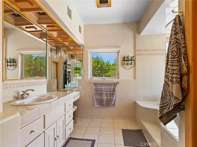 $1,195,000 | 17970 Vista Point Drive, Victorville, CA 92395