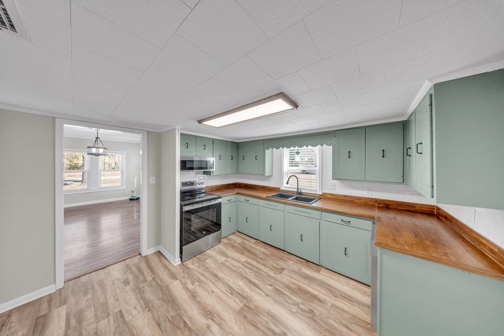 6055 Skipper Bridge Road Hahira, GA 31632 - Photo 5 of 35 Gallery Image 5