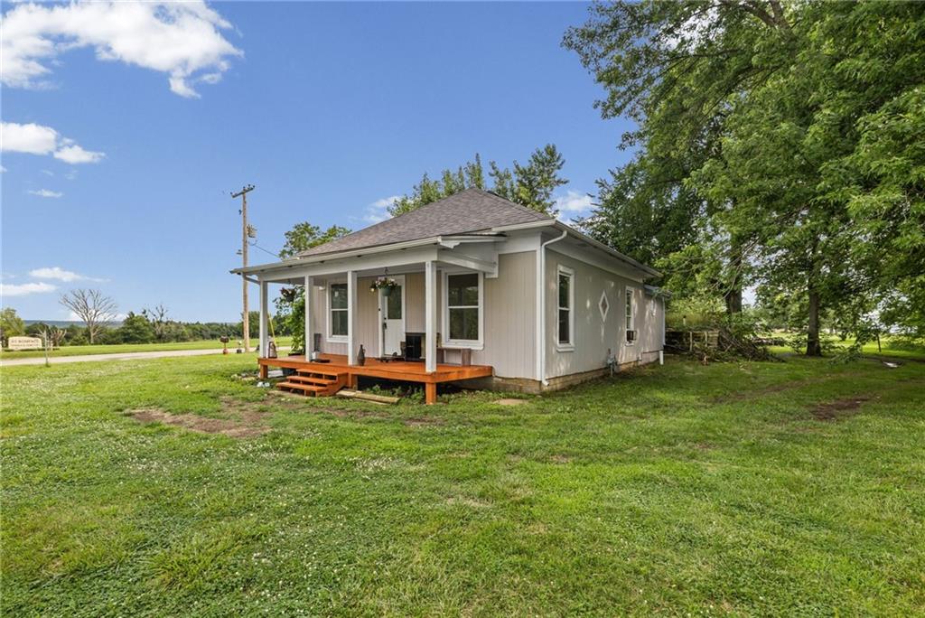 32473 Northeast Norton Road Garnett, KS 66032 - Photo 6 of 44