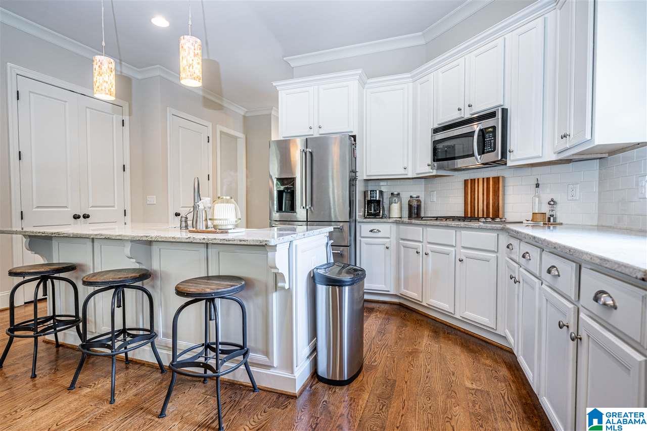 539 Greenbrier Way Birmingham, AL 35244 - Photo 13 of 49