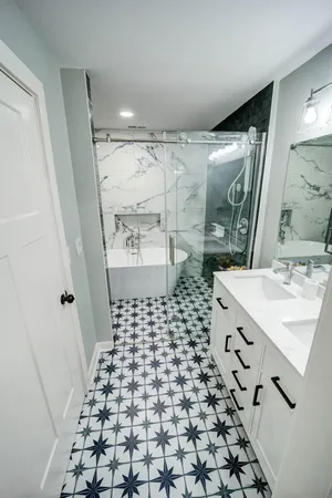 $2,850 | 2011 North Highway 17, Mount Pleasant, SC 29466