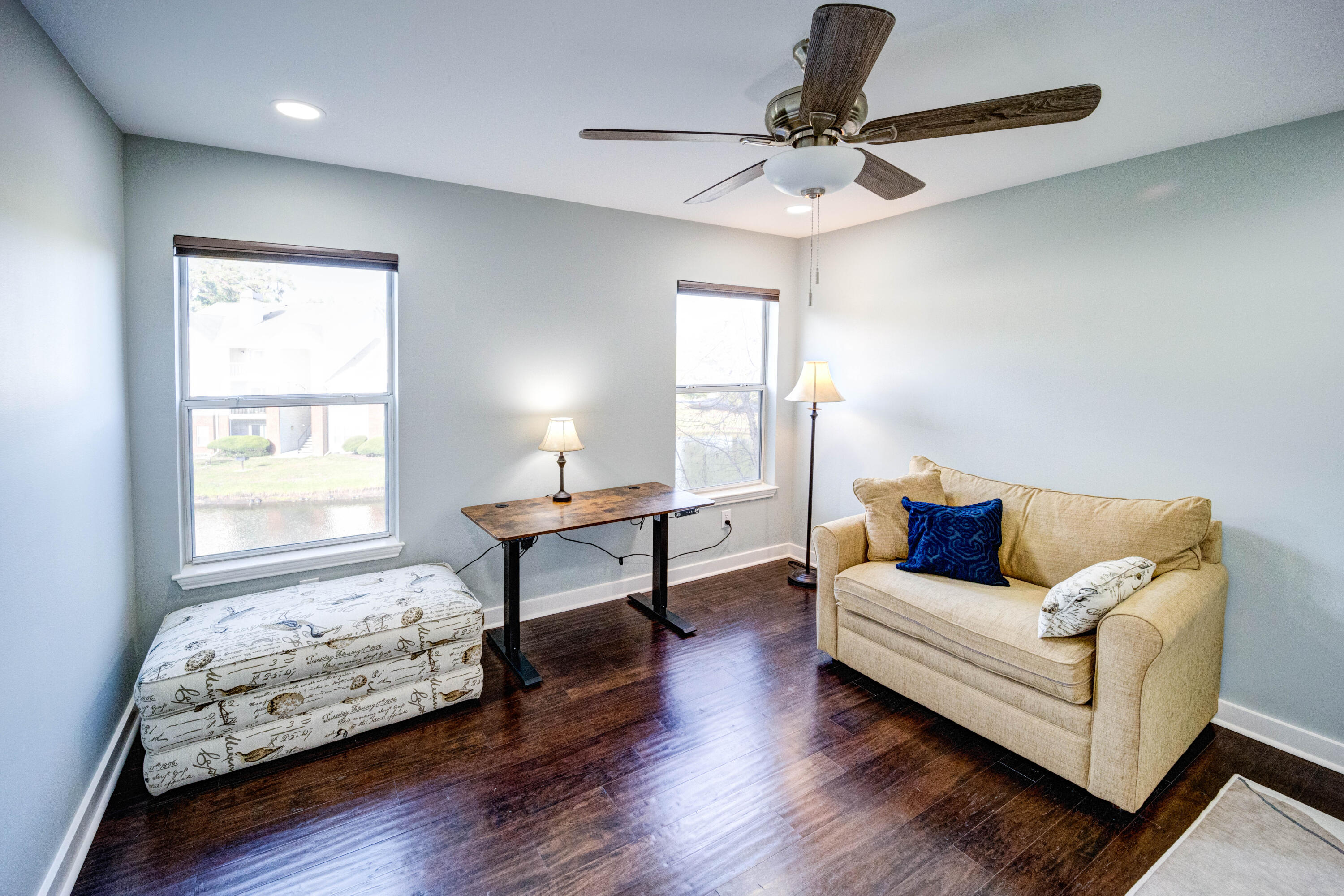 2011 North Highway 17 Mount Pleasant, SC 29466 - Photo 9 of 11 9. smaller bedroom pull-out couch collap