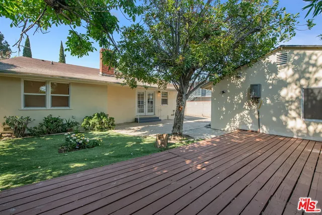 $4,595 | 15328 Vose Street, Van Nuys, CA 91406