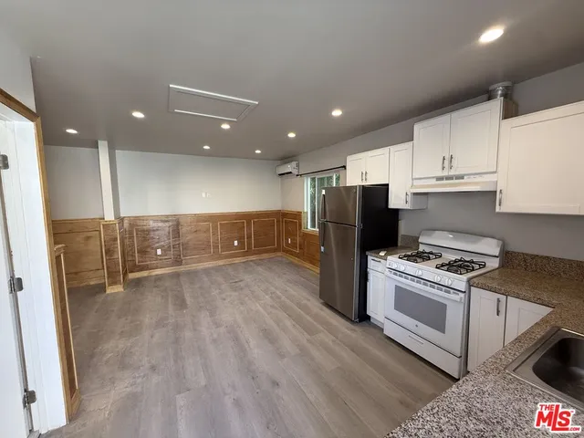 $4,595 | 15328 Vose Street, Van Nuys, CA 91406