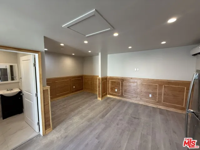 $4,595 | 15328 Vose Street, Van Nuys, CA 91406