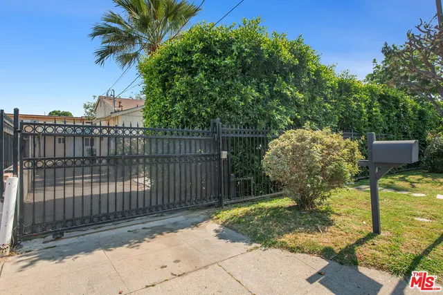 $4,595 | 15328 Vose Street, Van Nuys, CA 91406